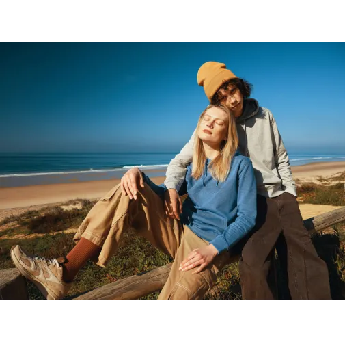 Sudadera IQONIQ Torres algodón reciclado sin teñir