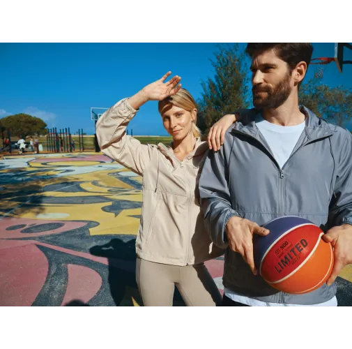 Chaqueta ligera IQONIQ Logan de poliéster reciclado