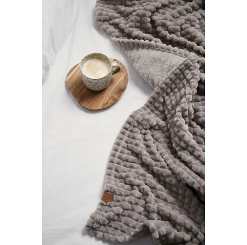 Manta VINGA Branson reciclada GRS