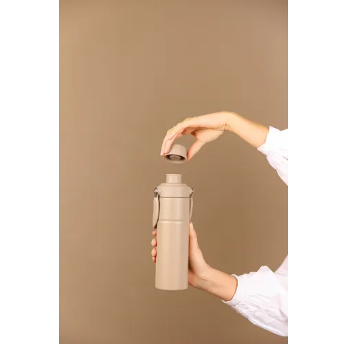 VINGA Botella Baltimore acero inoxidable RCS reciclada 600ml