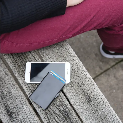 Tarjetero RFID C-Secure de aluminio